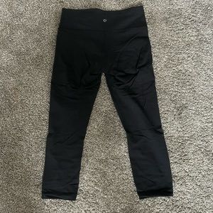 Lululemon Wunder Under Cropped Leggings